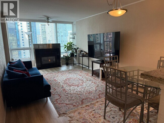 1328 W Pender St in Vancouver, BC - Building Photo - Building Photo