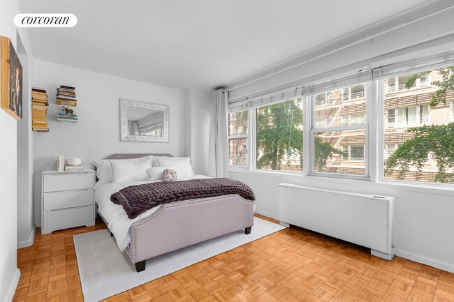 520 E 81st St in New York, NY - Building Photo - Building Photo
