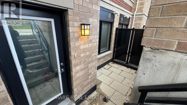 56 Elizabeth St S in Richmond Hill, ON - Building Photo - Building Photo