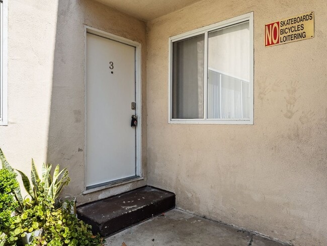 4533 Pickford St in Los Angeles, CA - Building Photo - Building Photo