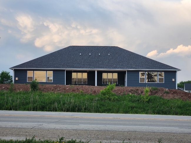 N973-N975 S Magdalyn Ct in Greenville, WI - Building Photo - Building Photo