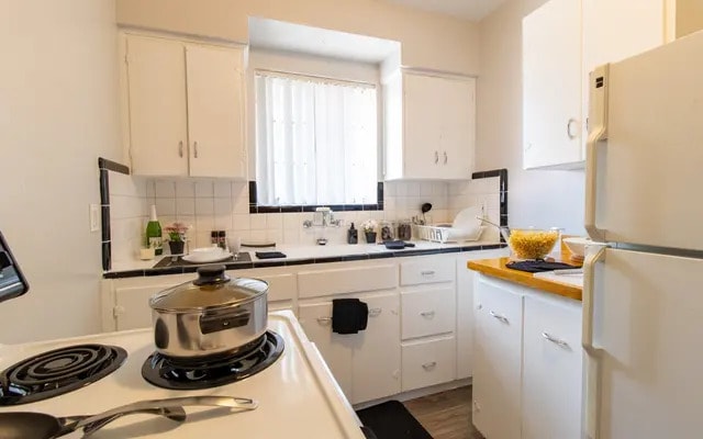 Lake Ivanhoe Shores Apartments