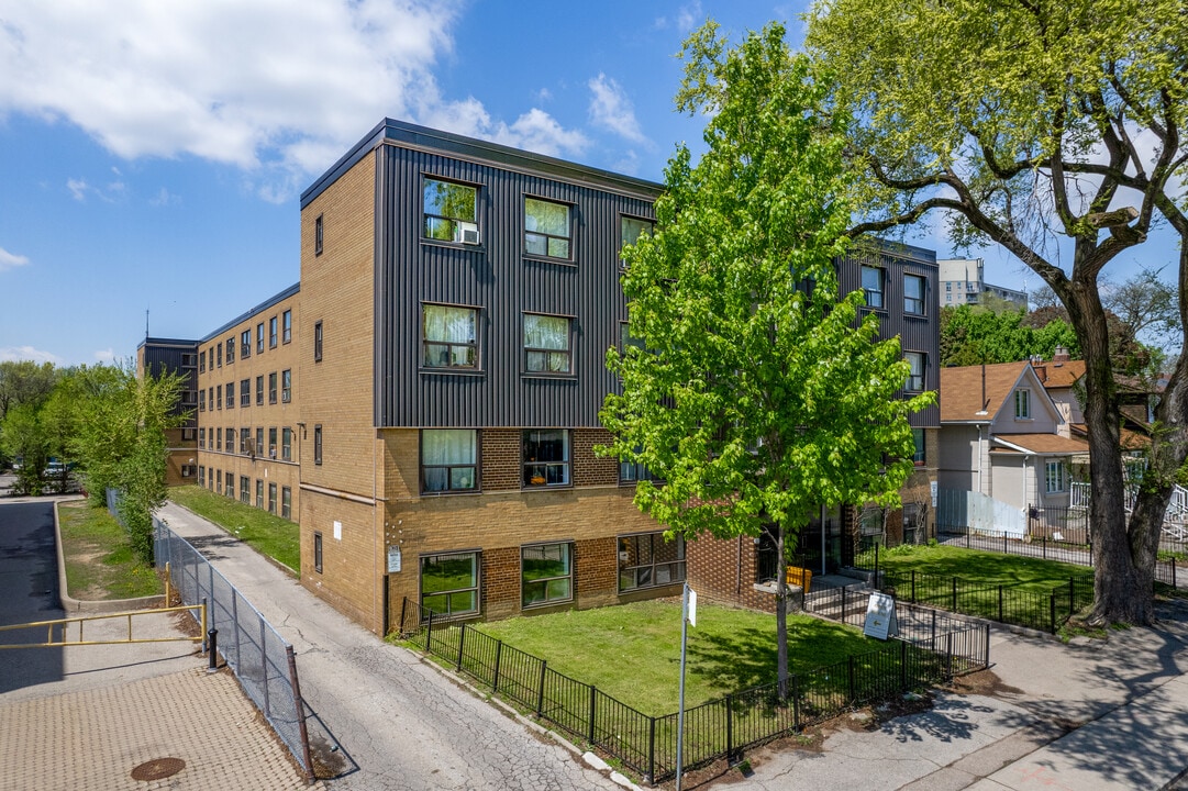 80 Guestville Ave in Toronto, ON - Building Photo