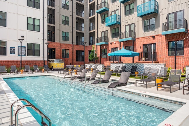 Margaux Midtown in Nashville, TN - Foto de edificio - Building Photo