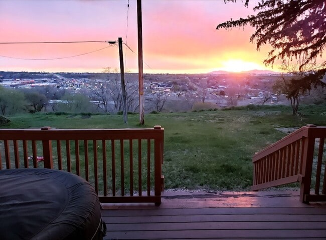 property at 4485 S Ridgeline Dr