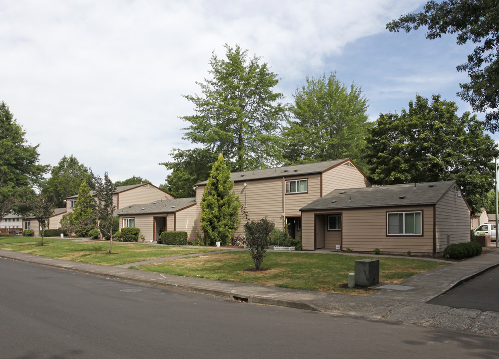 Cherrywood Apartments in Salem, OR - Foto de edificio