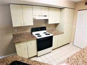 13515 Eagle Ridge Dr-Unit -524 in Ft. Myers, FL - Building Photo - Building Photo