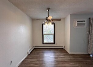 4500 S Poplar St in Casper, WY - Foto de edificio - Building Photo