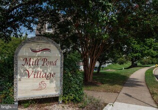 12865 Mill House Ct in Woodbridge, VA - Building Photo - Building Photo