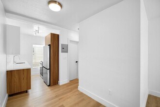 1044 Pennsylvania Ave in Miami Beach, FL - Building Photo - Interior Photo