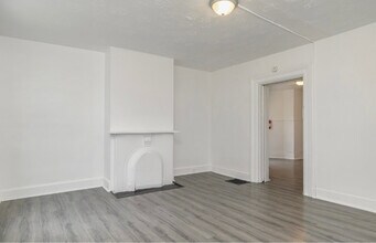500 W Wyoming Ave in Cincinnati, OH - Building Photo - Building Photo