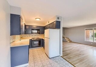 1320 E Bethany Home Rd in Phoenix, AZ - Building Photo - Building Photo