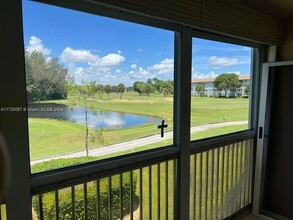 900 SW 125th Way in Pembroke Pines, FL - Building Photo - Building Photo