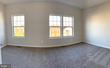 9361 Barnes Lp in Manassas, VA - Building Photo - Building Photo