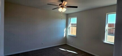 4125 Sky Dr in Sherman, TX - Foto de edificio - Building Photo