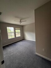 233 Evergrene Pkwy in Palm Beach Gardens, FL - Building Photo - Building Photo