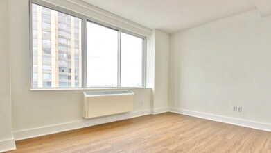 180 Riverside Blvd in New York, NY - Building Photo - Building Photo