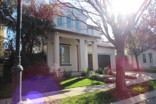 420 Goodwin St in Mountain House, CA - Building Photo - Building Photo