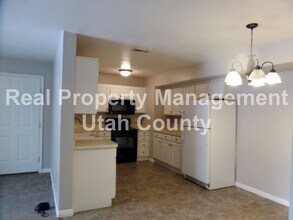 3397 E Ridge Rte Rd in Eagle Mountain, UT - Building Photo - Building Photo