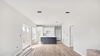 301 Gabrielle Ln in Panama City, FL - Building Photo