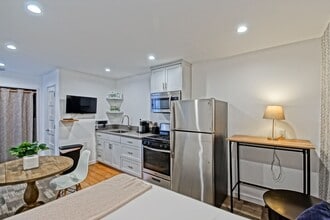 200-202 39th St in Manhattan Beach, CA - Building Photo - Building Photo