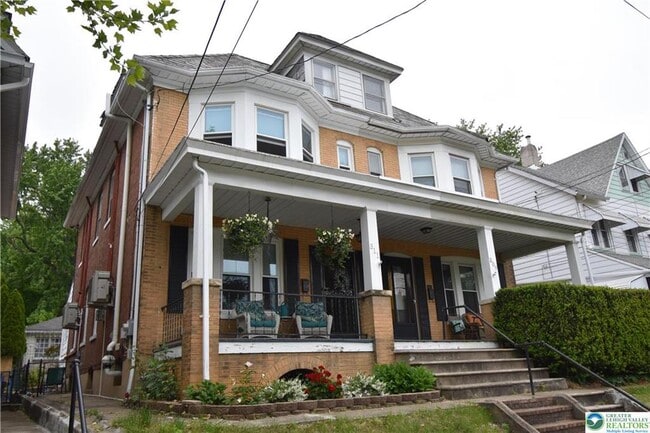 property at 311 W Lafayette St