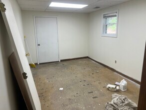 627 Prospect Ave S in Hartville, OH - Building Photo - Building Photo