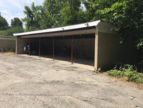 Estate View in Indianapolis, IN - Building Photo - Building Photo