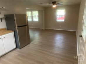 409 Sharondale Rd in Savannah, GA - Building Photo - Building Photo