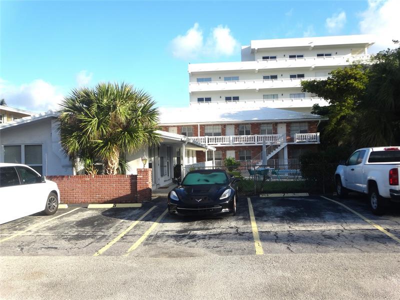 3217 NE 11th St in Pompano Beach, FL - Building Photo