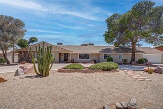 4795 W Maulding Ave in Las Vegas, NV - Foto de edificio - Building Photo