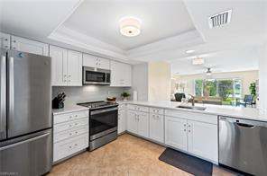 5250 Fox Hollow Dr-Unit -512 in Naples, FL - Building Photo - Building Photo