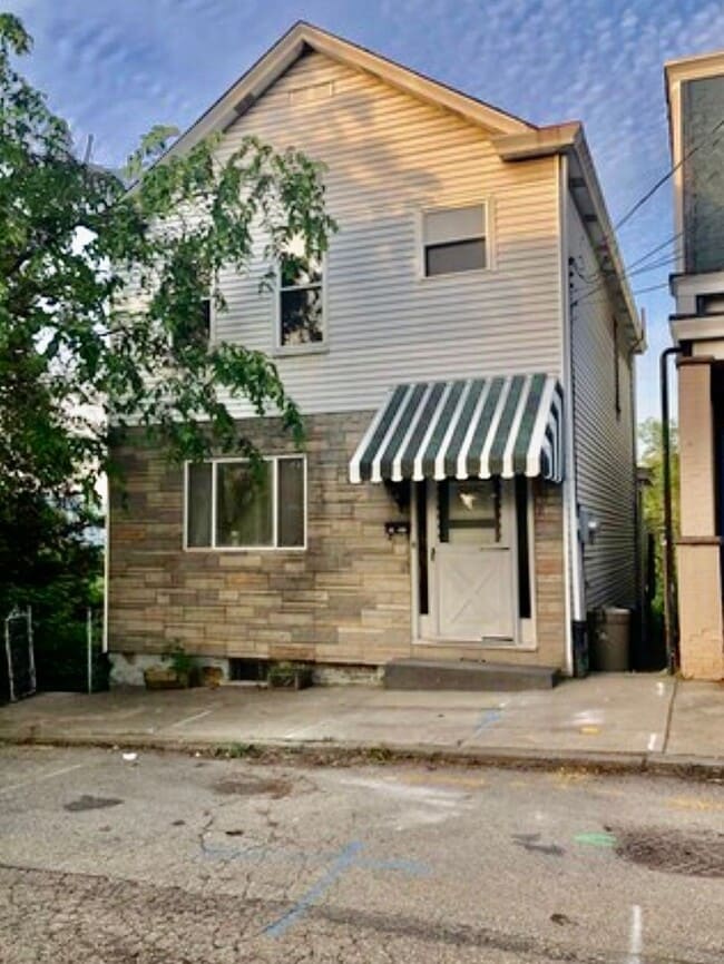 property at 1505 Fleck St