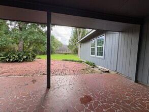 8010 Brandon Dr in Baton Rouge, LA - Foto de edificio - Building Photo