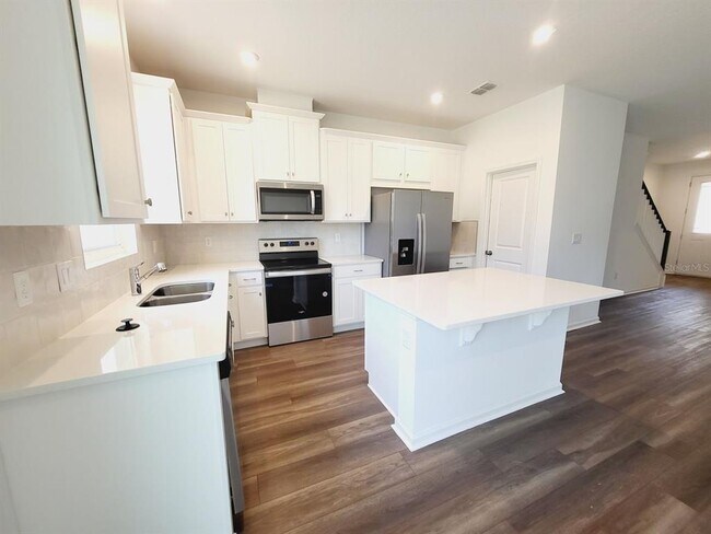 1184 Lakeshore Breeze Pl in Kissimmee, FL - Building Photo - Building Photo