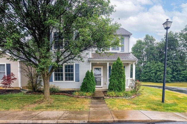 property at 1562 Sargas St