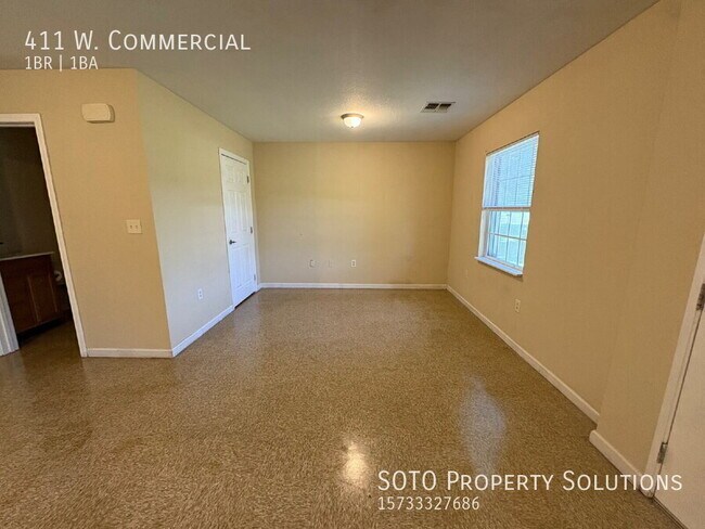 411 W Commercial St in Charleston, MO - Building Photo - Building Photo