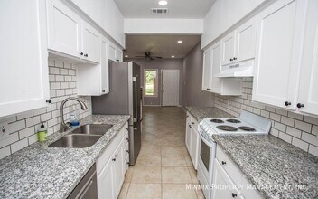 4729 2nd St in Lubbock, TX - Foto de edificio - Building Photo