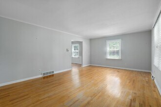 4260 Reedbury Ln in Columbus, OH - Building Photo - Building Photo