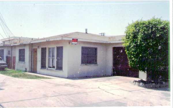 13933-13937 3/4 Doty Ave. in Hawthorne, CA - Foto de edificio