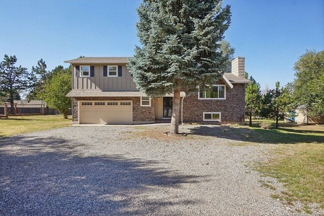 property at 1563 Cragin Rd
