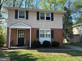 257 Evergreen Ave in Hamilton Township, NJ - Building Photo