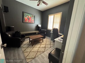 3724 NE 19th St in Homestead, FL - Foto de edificio - Building Photo
