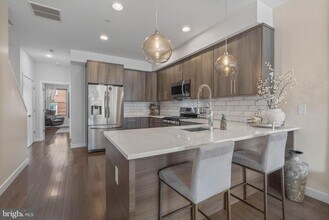 1753 N Marshall St in Philadelphia, PA - Building Photo - Building Photo