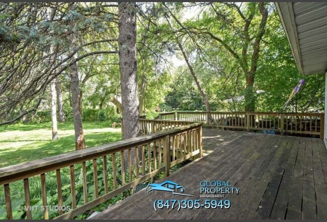 2208 Salem Blvd in Zion, IL - Building Photo - Building Photo