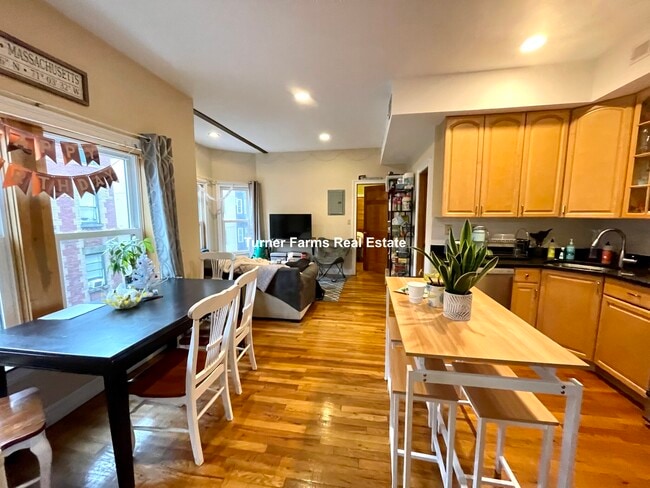 1031 Tremont St, Unit 4