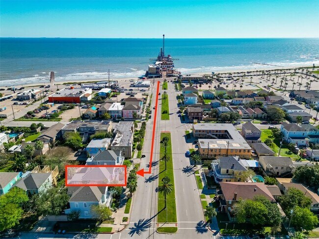 2006 Rosenberg St in Galveston, TX - Building Photo - Building Photo