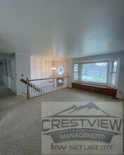 1747 E Sugarloaf Dr in Sandy, UT - Building Photo - Building Photo