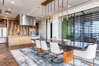 EVO APARTMENTS in St. Petersburg, FL - Foto de edificio - Interior Photo