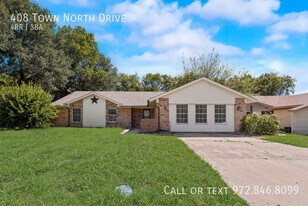 408 Town N Dr in Terrell, TX - Building Photo